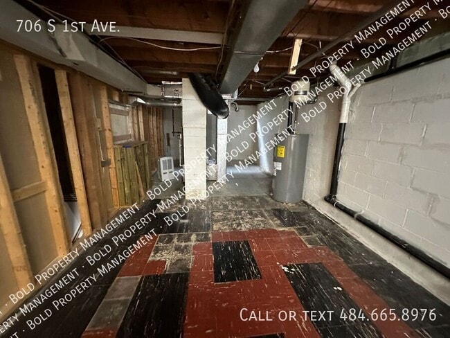 Building Photo - 706 S 1st Ave