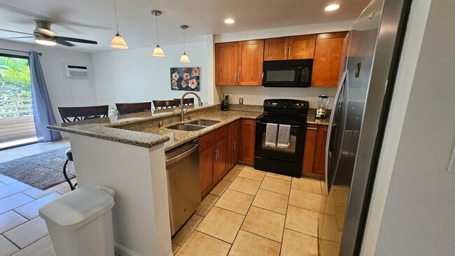 Building Photo - Turned key fully furnished 3 bedroom in Ki...