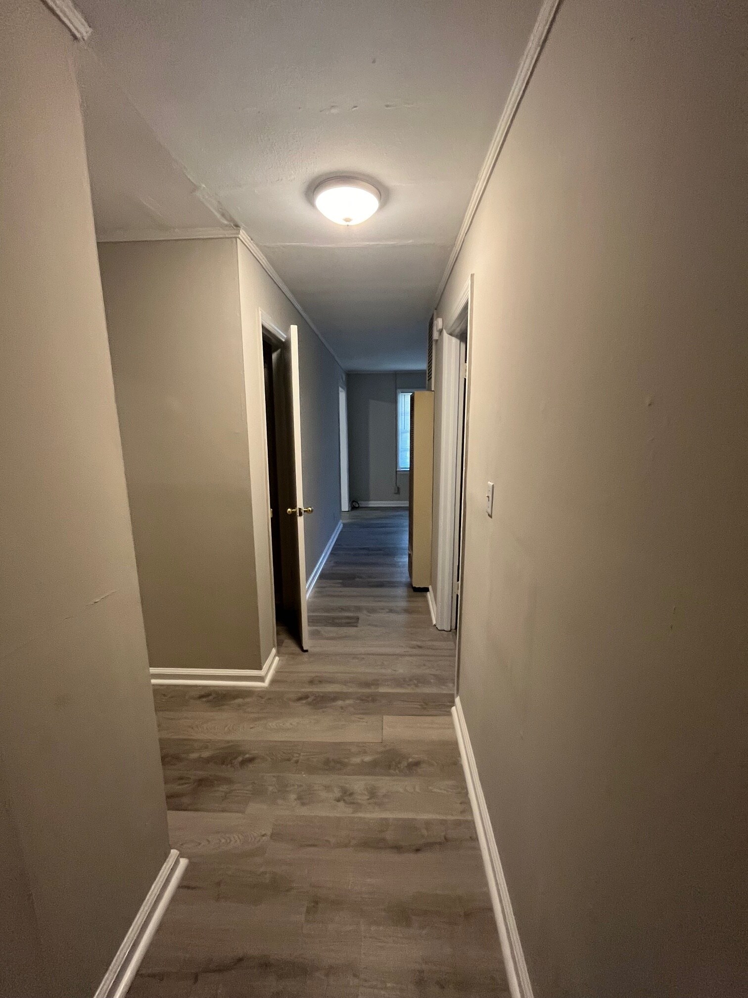 Building Photo - 1171 Sparkle Ave