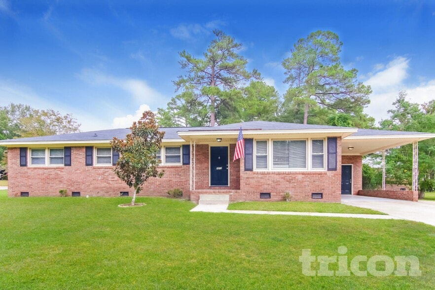 Building Photo - 3213 Woodsen Cir