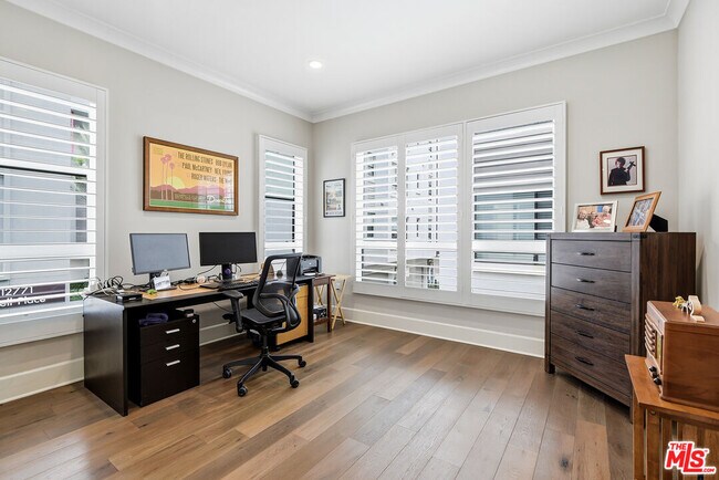 Building Photo - 12775 Bluff Creek Dr