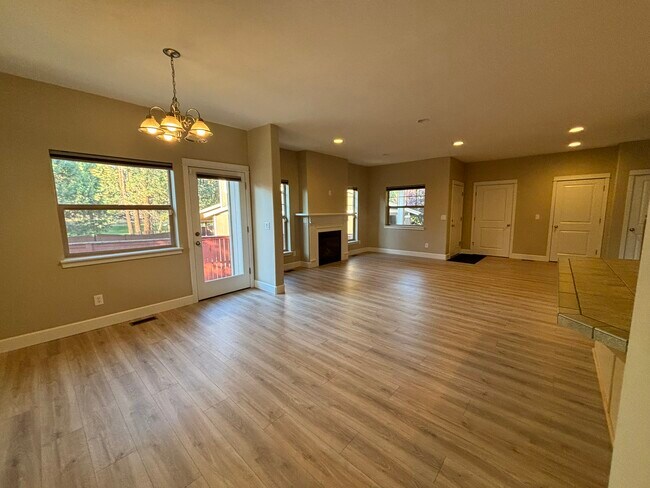 Building Photo - 61208 Brittle Bush St