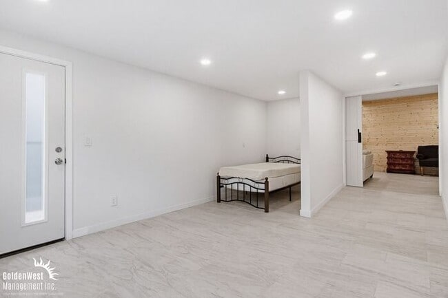 Building Photo - Newly Updated 1Bdm 1Ba Unfurnished ADU with Views in Cardiff By the Sea!