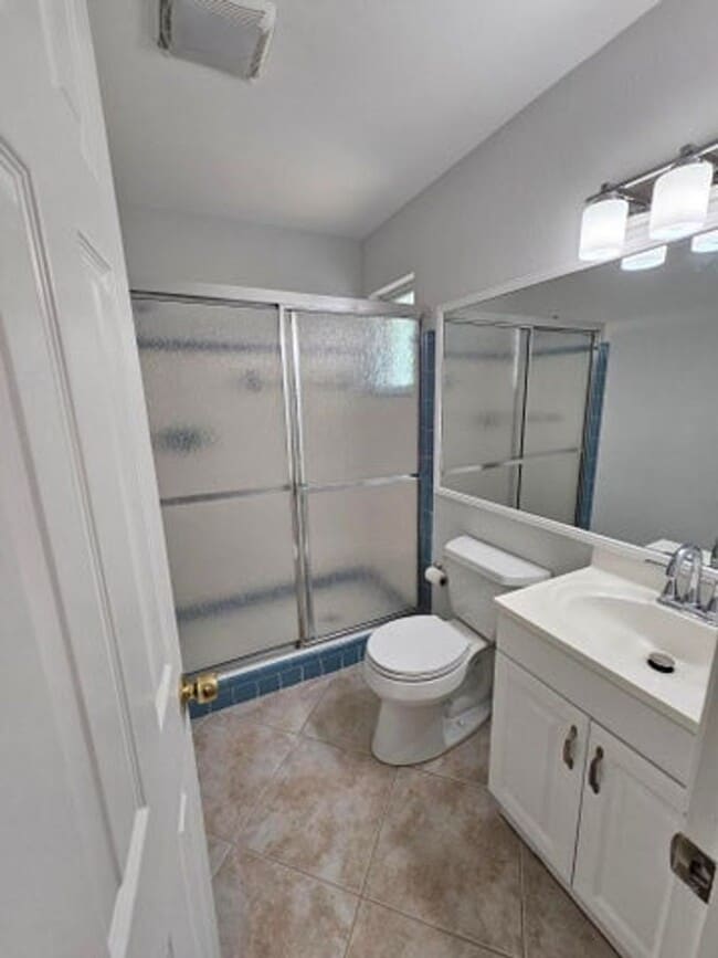 Building Photo - 355 Franklin Rd