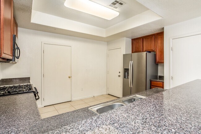 Building Photo - 1236 La Ballena Trail