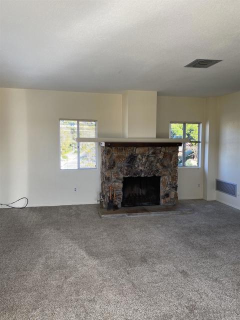 Building Photo - 627 N Rios Ave