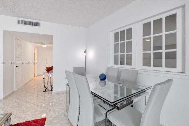 Building Photo - 5401 Collins Ave