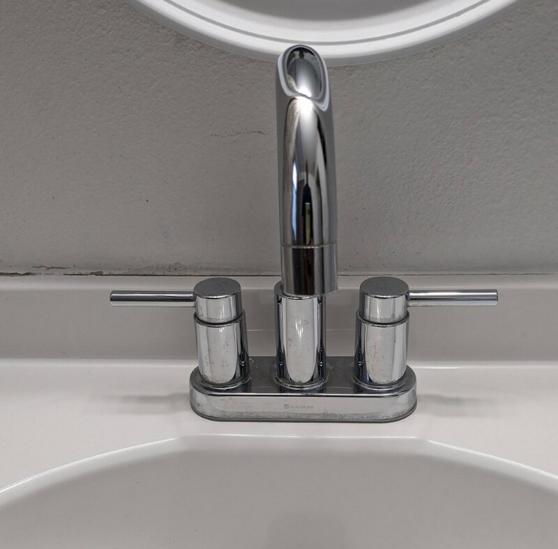 Building Photo - 2622 E 109th Ave