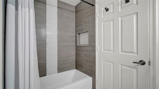 Building Photo - 4009 Venetian Bay Dr