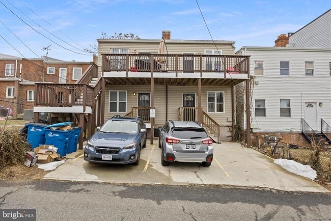 Building Photo - 1363 Childress St NE