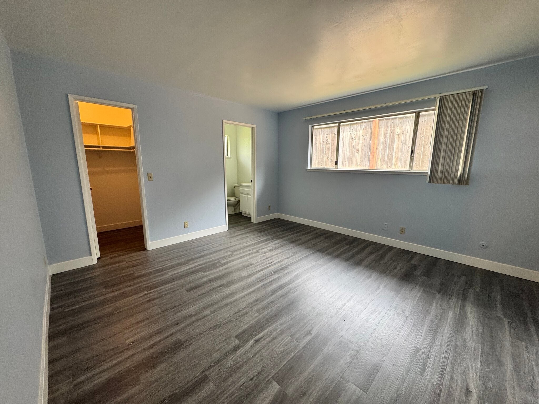 Building Photo - 7440 Tierra Way