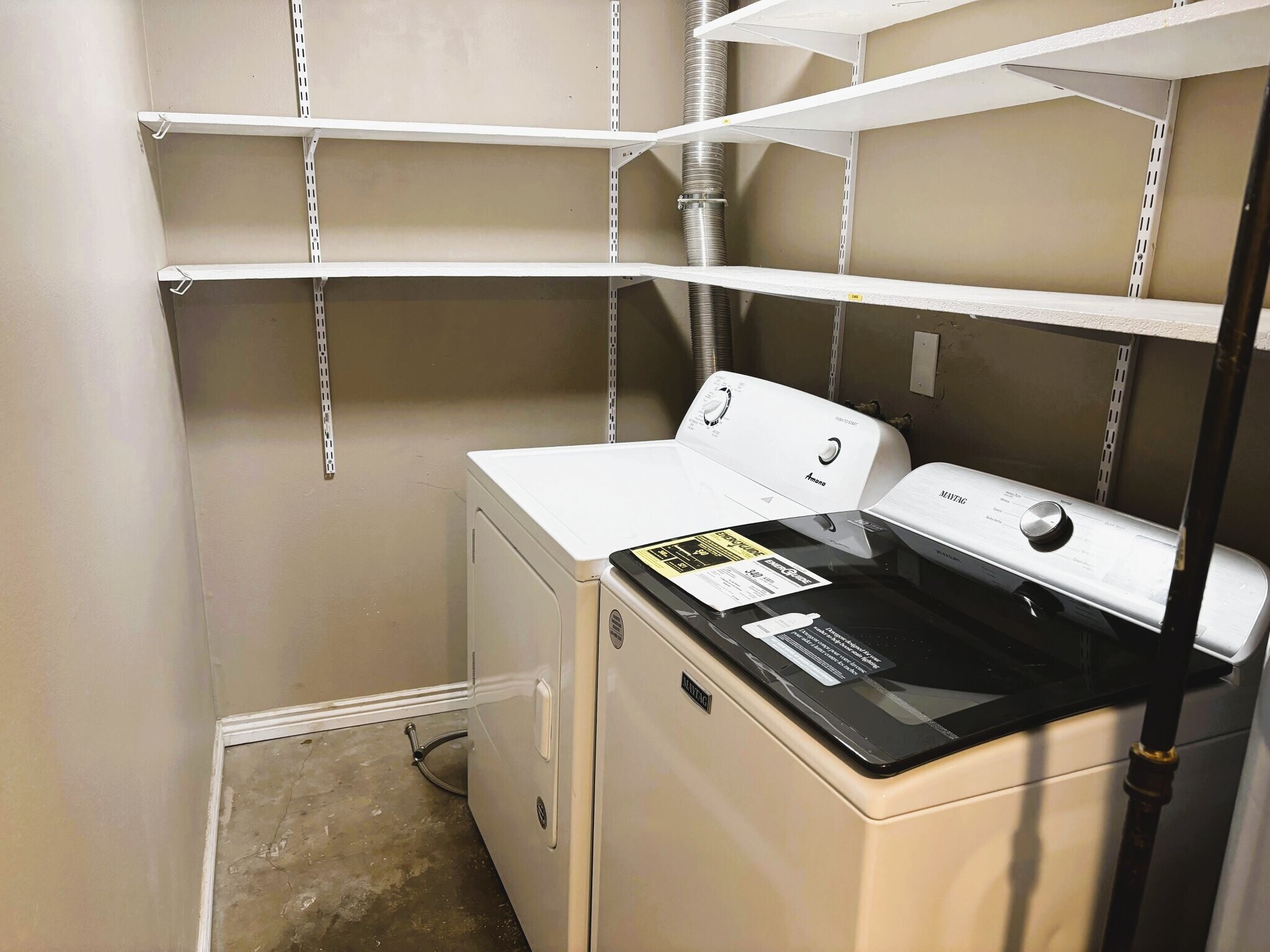 Building Photo - 3300 Madison Ave