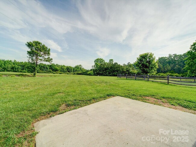 Building Photo - 3702 Cardinal Bluff Ln