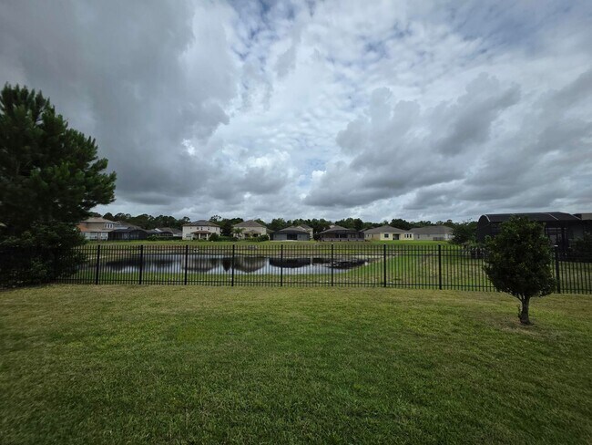 Building Photo - Gorgeous 4-Bedroom, 3-Bathroom Home in Providence