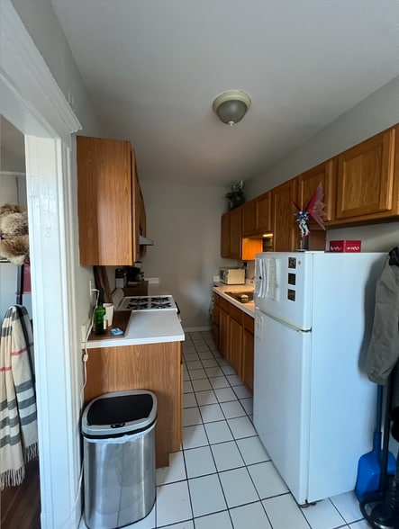 Building Photo - 110 Brainerd Rd