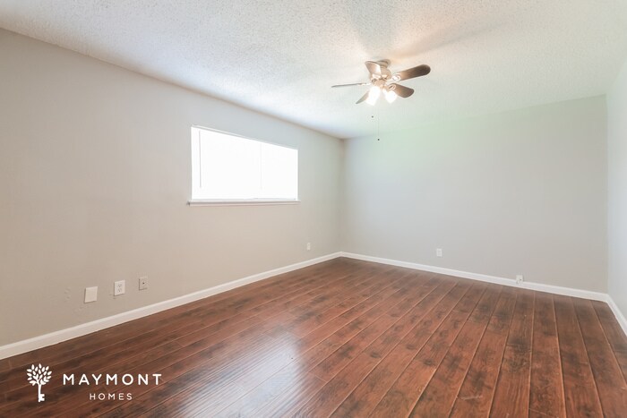 Building Photo - 6205 Magnolia Ln