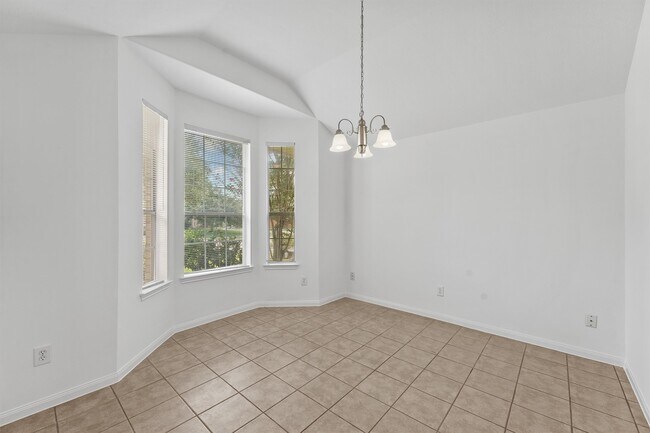 Building Photo - 25107 Clover Ranch Dr
