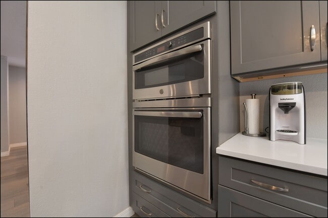 Building Photo - Coming Soon!