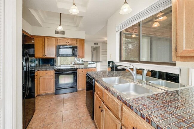 Building Photo - 8200 Neely Dr