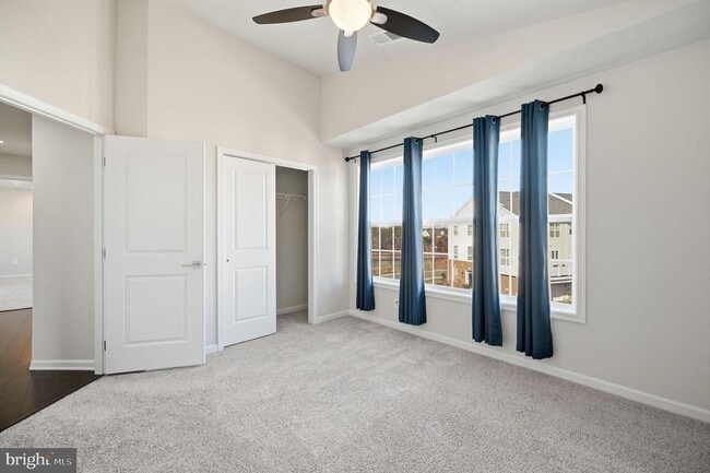 Building Photo - 23445 Millville Woods Square