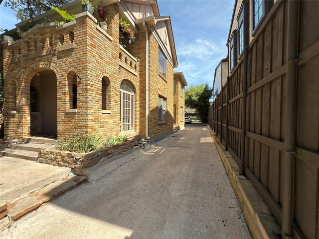 Building Photo - 4123 Herschel Ave
