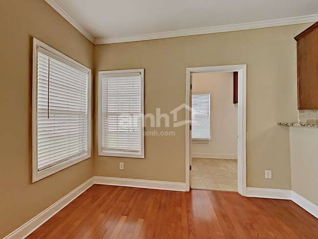 Building Photo - 731 Langley Farms Dr