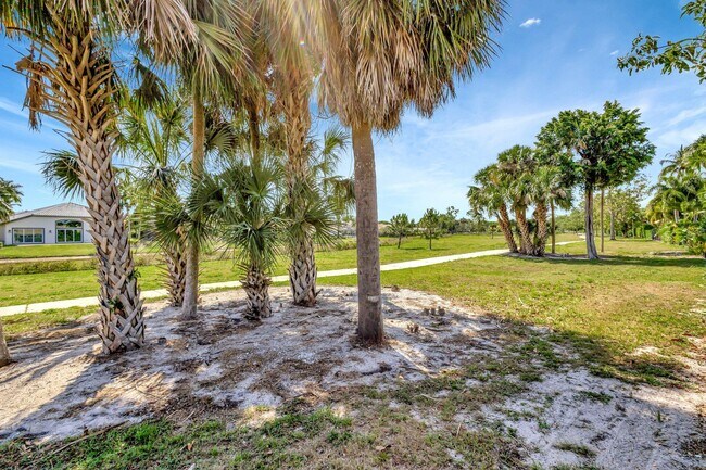 Building Photo - 2941 Twin Oaks Way