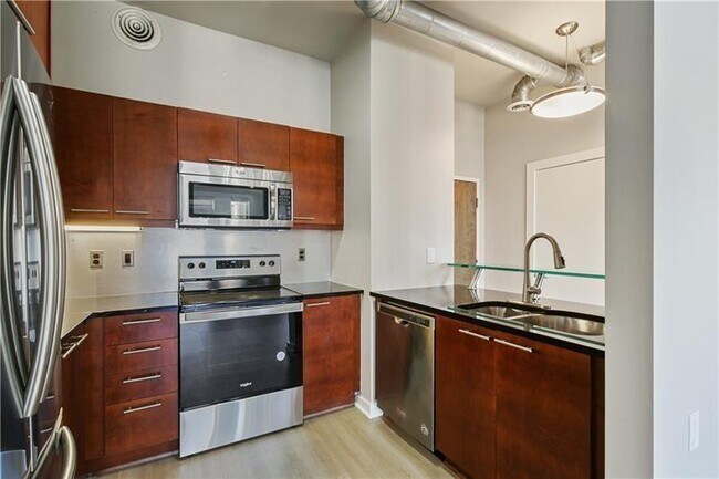 Building Photo - 232 19th St NW