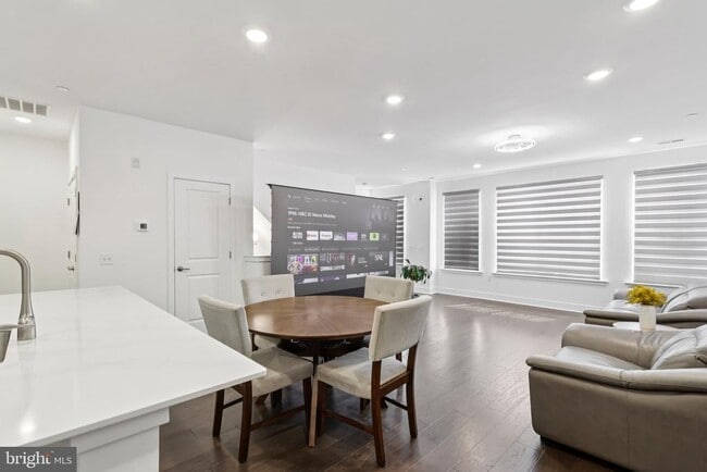 Building Photo - 259 Aaron Truehart Wy