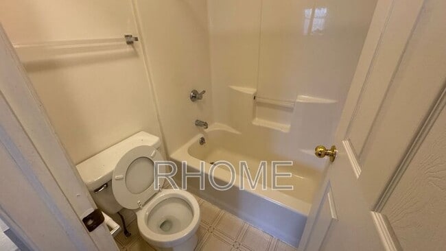 Building Photo - 6925 Florentine Way