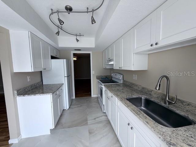 Building Photo - 6264 Green View Cir