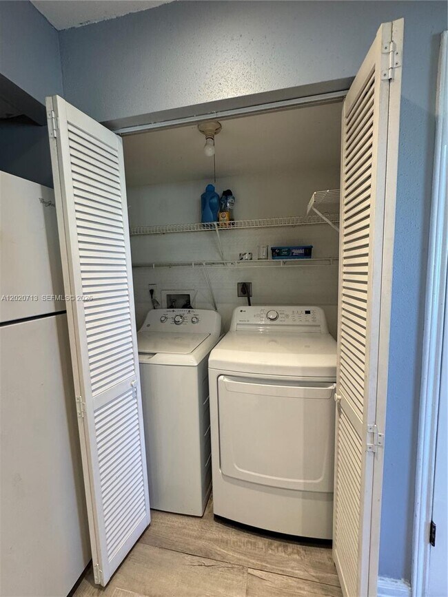 Building Photo - 2301 NW 33rd St