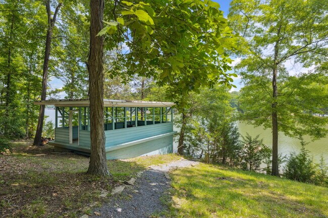 Building Photo - 4116 Tuffy Ln