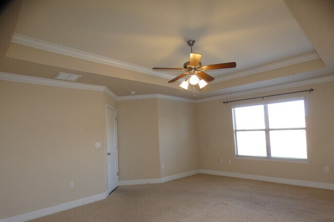 Building Photo - Spacious 4-Bedroom Home - Pace Mill Creek