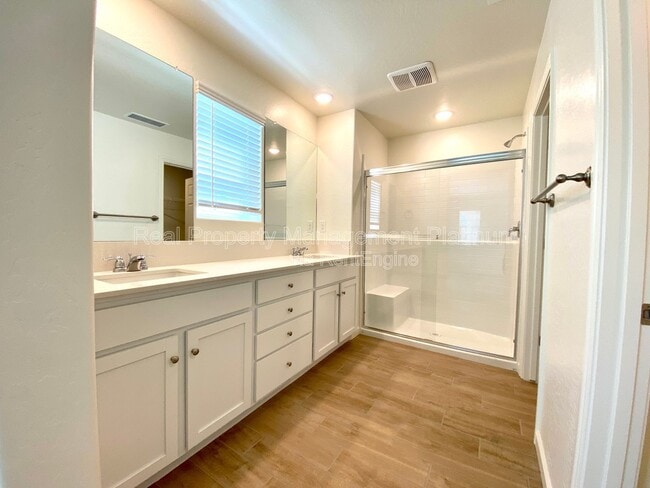 Building Photo - 6407 E Riesling Dr