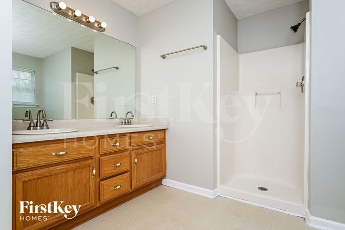 Building Photo - 3781 Parnell Way