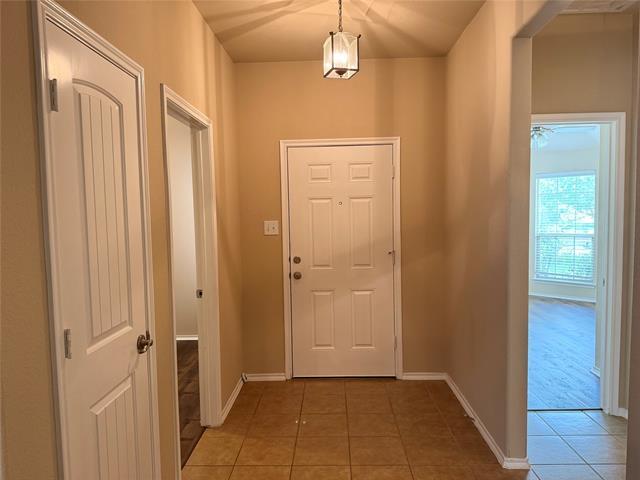 Building Photo - 9709 Straightaway Dr
