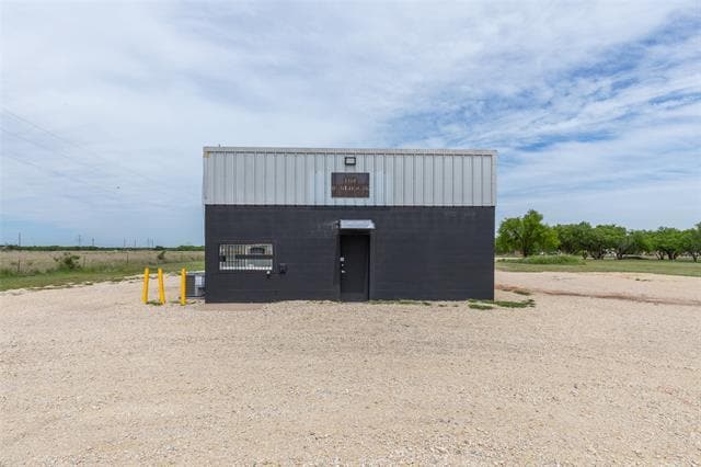 Building Photo - 381 F M 707