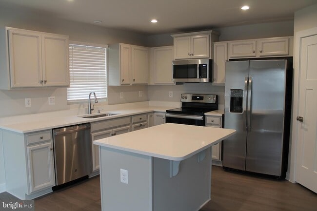 Building Photo - 8946 Penrith Dr