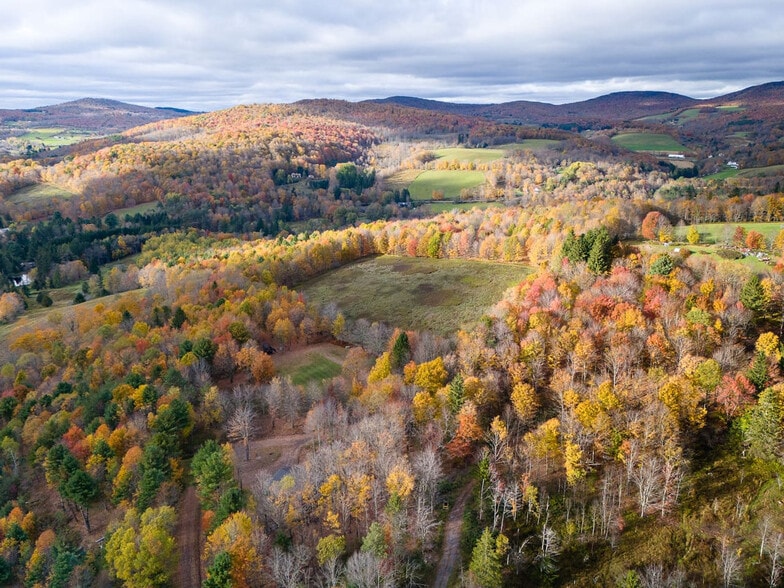 Building Photo - 385 Mountain Brook Rd