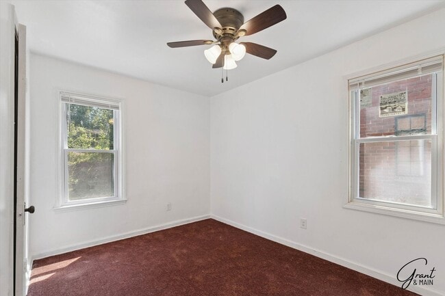 Building Photo - $1350 3 bedroom bungalow