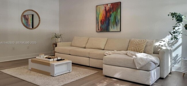 Building Photo - 2069 S Ocean Dr