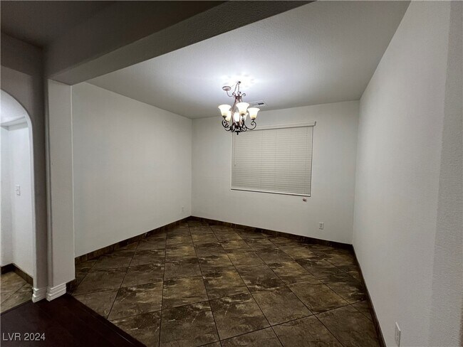 Building Photo - 9136 Wine Cellar Ave