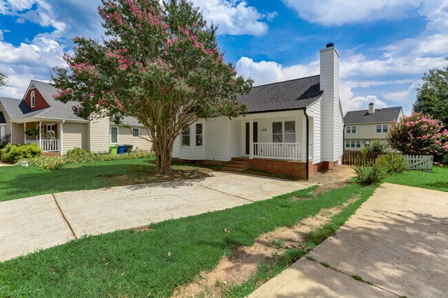 Front - 4112 Cobble Ct