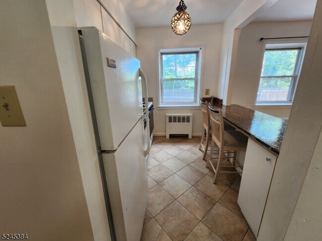 Building Photo - 88 Forest Hill Pkwy