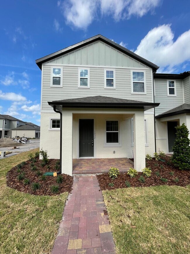 Primary Photo - Price Drop! Spacious 3 Bedroom, 2.5 Bath T...