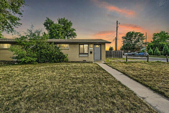 Building Photo - 8874 W 54th Pl