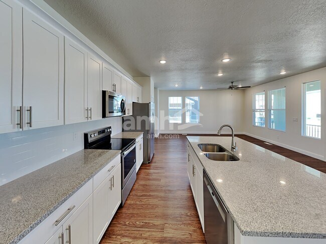 Building Photo - 11122 S Seagrass Dr