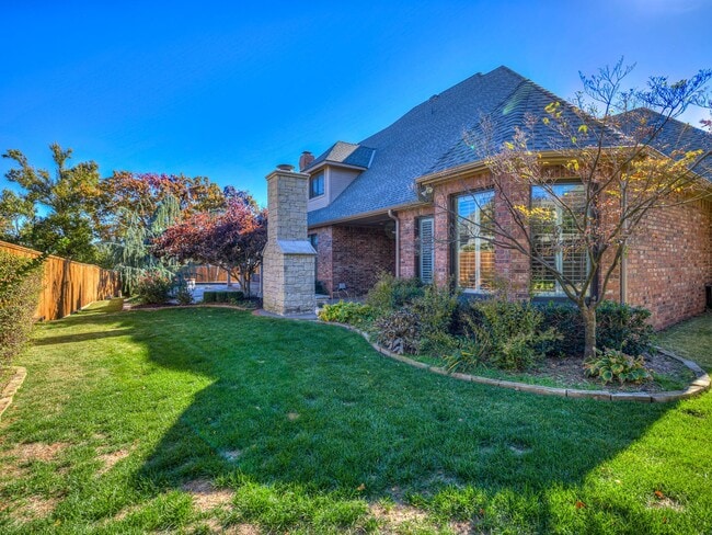 Building Photo - Stunning Luxury Home in East Edmond with a Pool/Jacuzzi + Woody Creek Addition + Theater Room+/5 ...