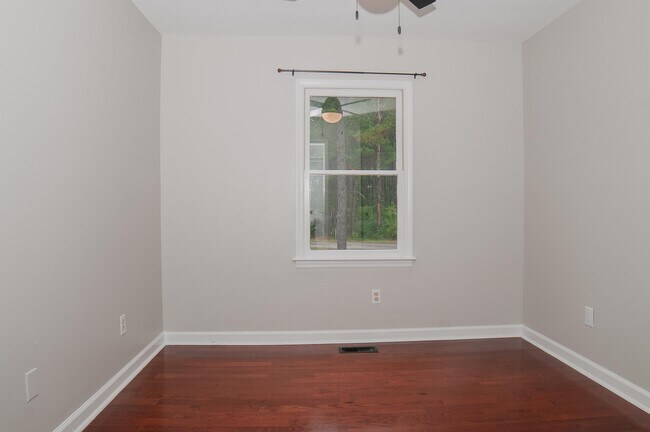 Building Photo - 1417 Owls Nest Rd